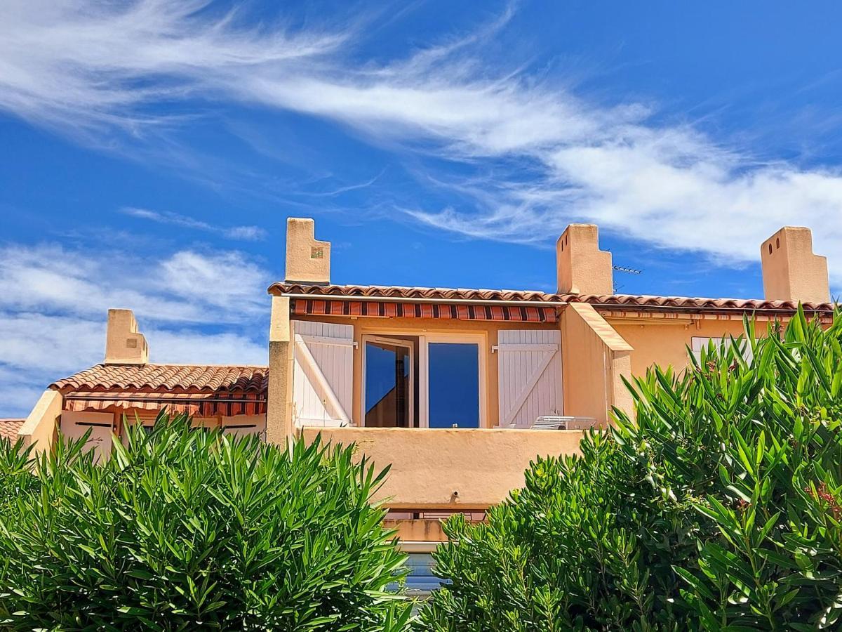 Coquet Studio Avec Belle Terrasse Appartement La Londe-les-Maures Buitenkant foto